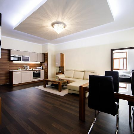 Aplend City Apartments Na Vrsku Bratislava Ngoại thất bức ảnh