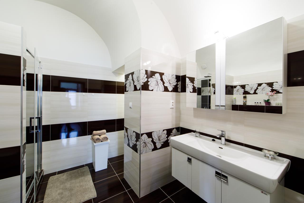Aplend City Apartments Na Vrsku Bratislava Ngoại thất bức ảnh